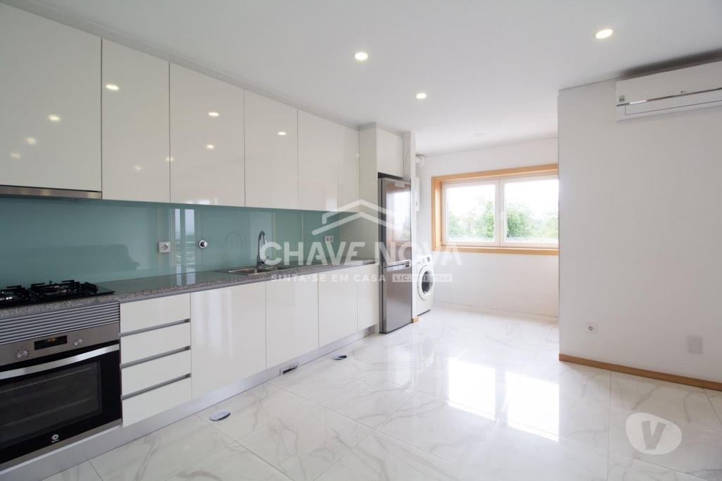 Apartamentos a venda Vila Nova de Gaia - Fotos para Apartamento T3 vista mar 2 frentes varanda Garagem e Arrumo