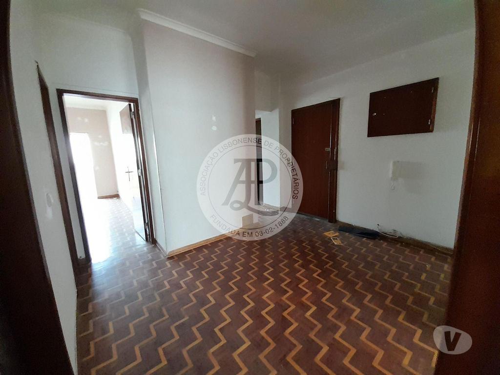Imóveis para alugar Almada - Fotos para AV 25 DE ABRIL 4 5DTO
