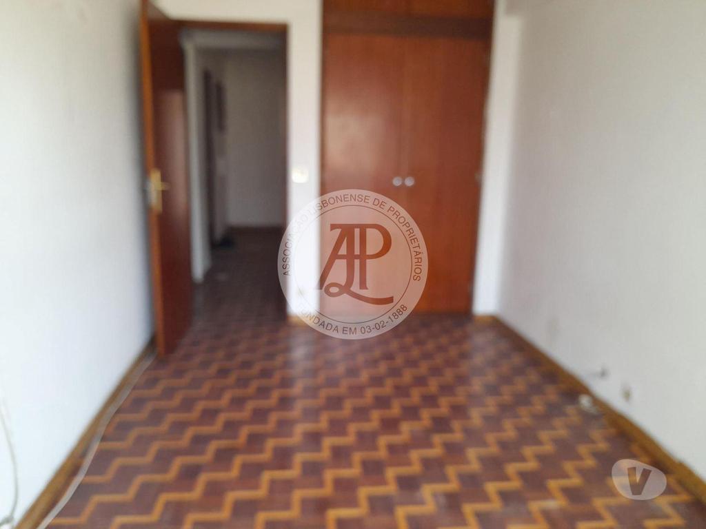 Imóveis para alugar Almada - Fotos para AV 25 DE ABRIL 4 5DTO