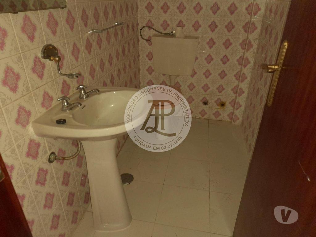 Imóveis para alugar Almada - Fotos para AV 25 DE ABRIL 4 5DTO