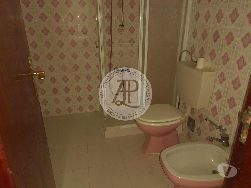 Imóveis para alugar Almada - Fotos para AV 25 DE ABRIL 4 5DTO