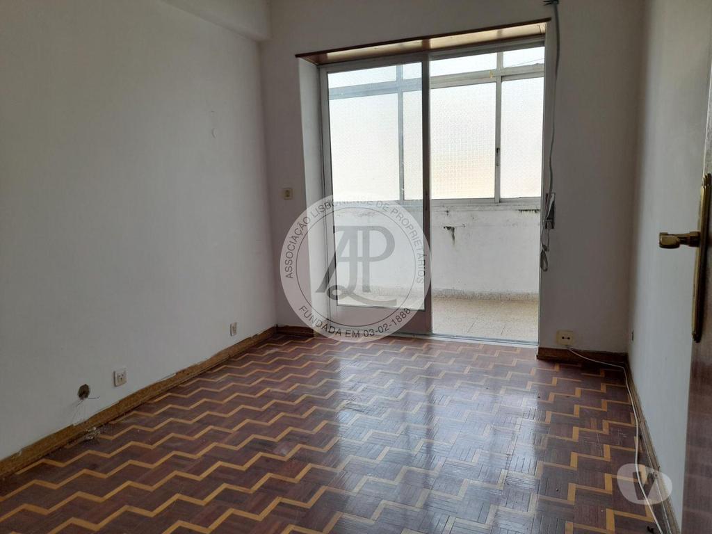Imóveis para alugar Almada - Fotos para AV 25 DE ABRIL 4 5DTO