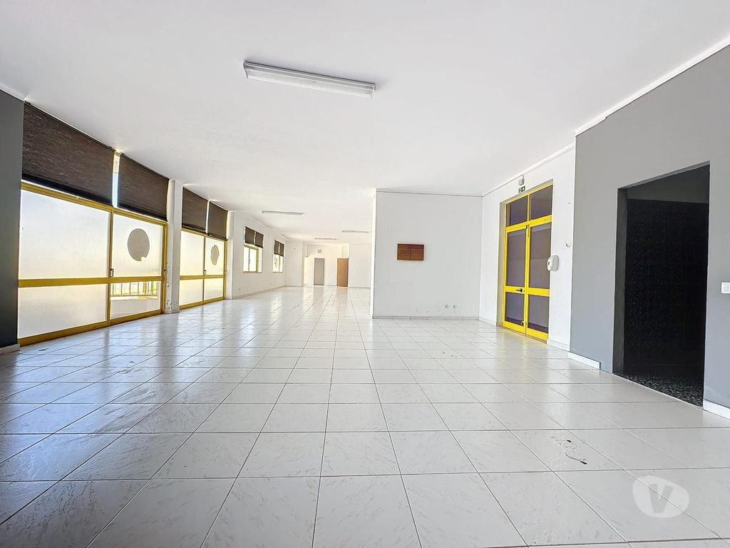 Comprar Loja Portimão - Fotos para Loja PORTIMÃO - Excelente Oportunidade de Investimento