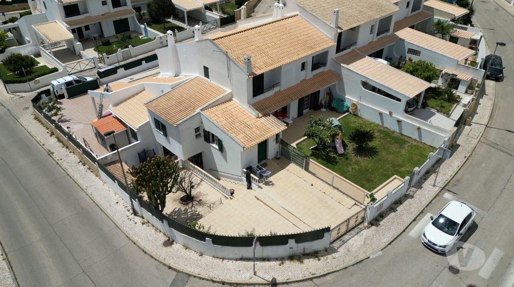 Apartamentos a venda Albufeira - Fotos para Vivenda Excepcional com 5 Quartos em Albufeira (ALBF 00137)