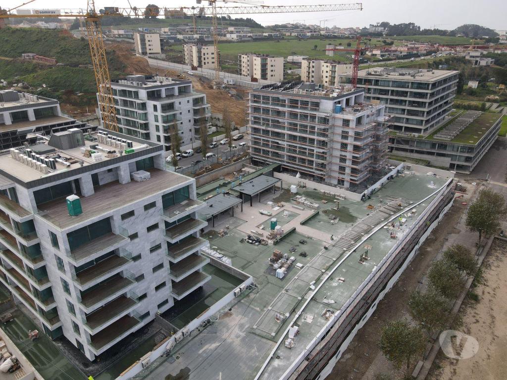 Apartamentos a venda Vila Nova de Gaia - Fotos para Apartamento T1 Novo c Lugar de Garagem e Arrumo em Canidelo