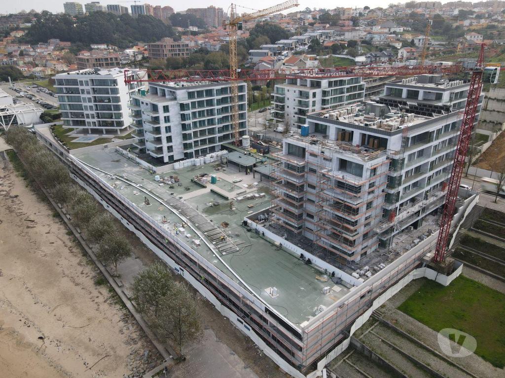 Apartamentos a venda Vila Nova de Gaia - Fotos para Apartamento T1 Novo c Lugar de Garagem e Arrumo em Canidelo