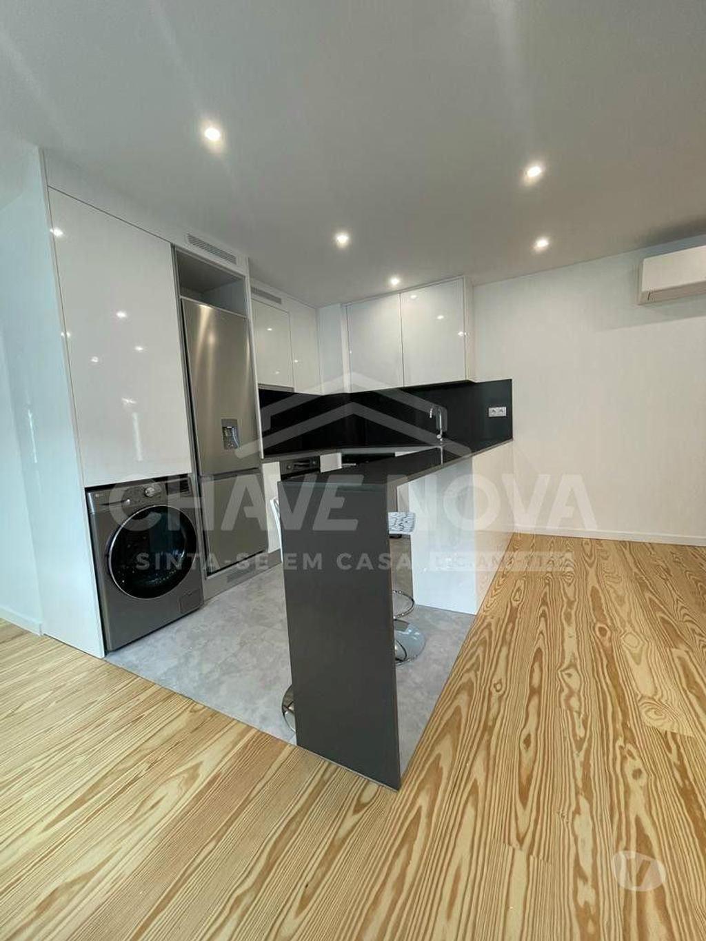 Apartamentos a venda Vila Nova de Gaia - Fotos para Apartamento T1 Novo em Vila Nova de Gaia junto à Ponte D. Luís