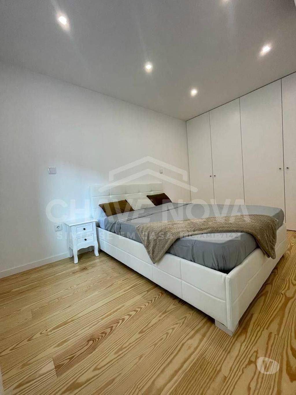 Apartamentos a venda Vila Nova de Gaia - Fotos para Apartamento T1 Novo em Vila Nova de Gaia junto à Ponte D. Luís