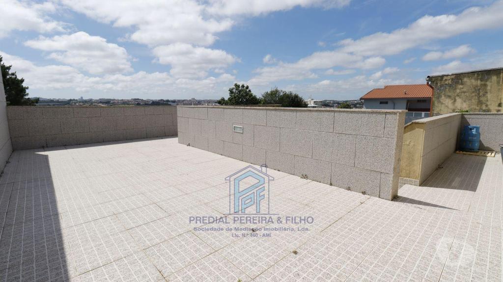 Apartamentos a venda Gondomar - Fotos para Moradia Bifamiliar 3 Frentes - Fânzeres Soldado (MO1296)