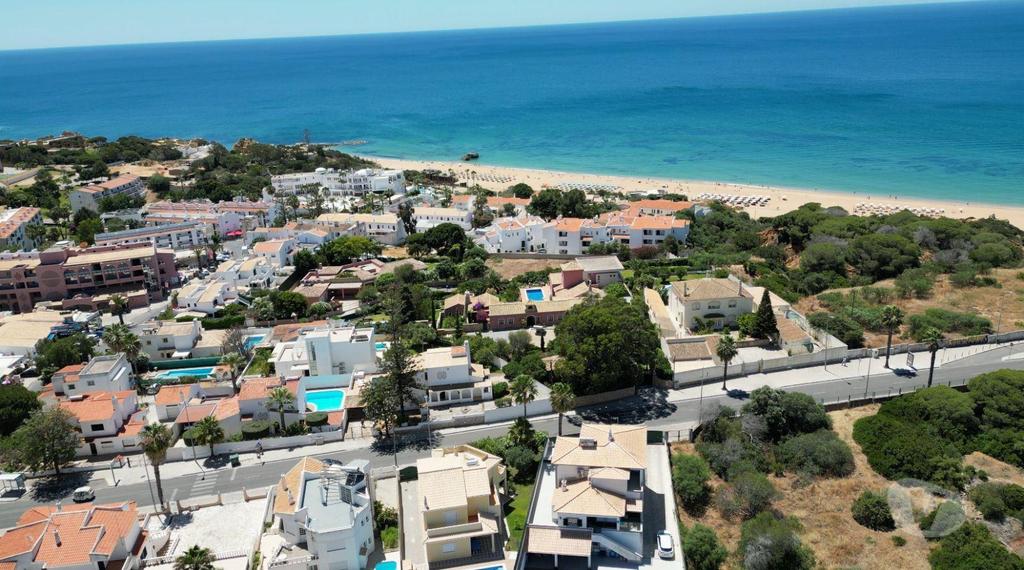 Terrenos Albufeira - Fotos para Terreno Urbano com Projeto Aprovado a 3 Min da Praia do Inatel