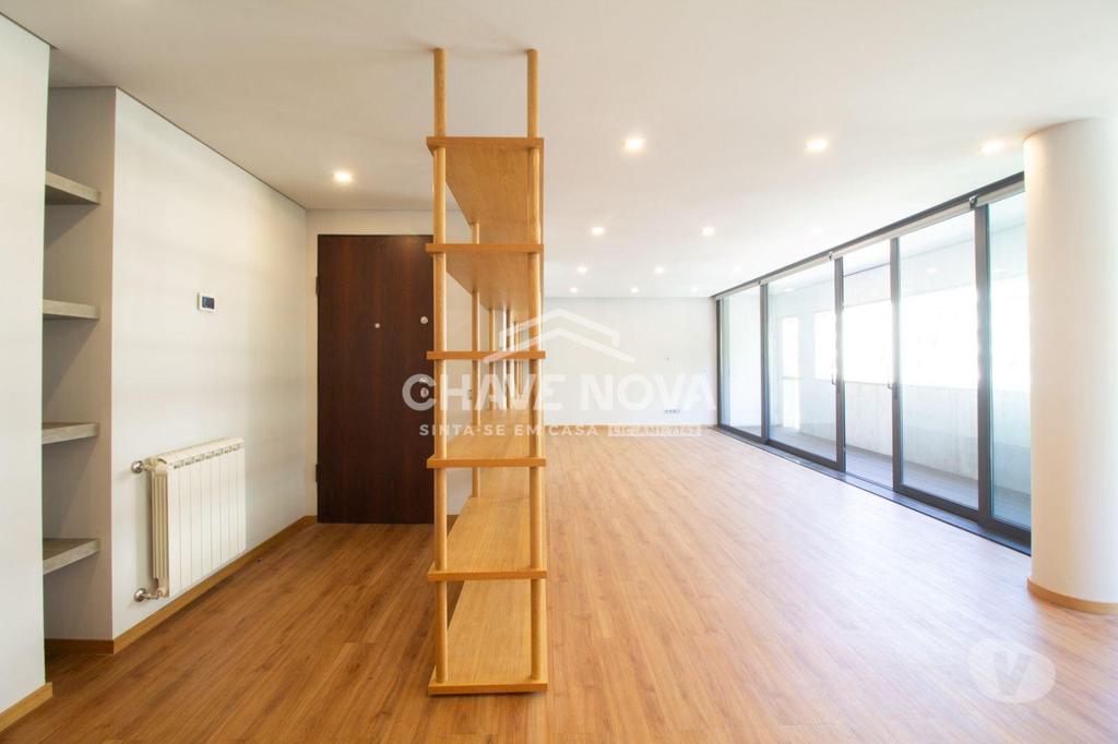 Apartamentos a venda Porto - Fotos para Apartamento T3+1 à venda na rua de Damião de Góis - Porto