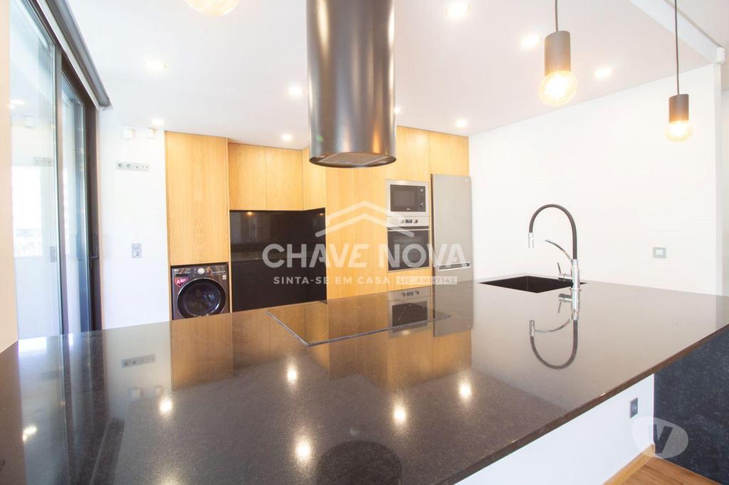 Apartamentos a venda Porto - Fotos para Apartamento T3+1 à venda na rua de Damião de Góis - Porto