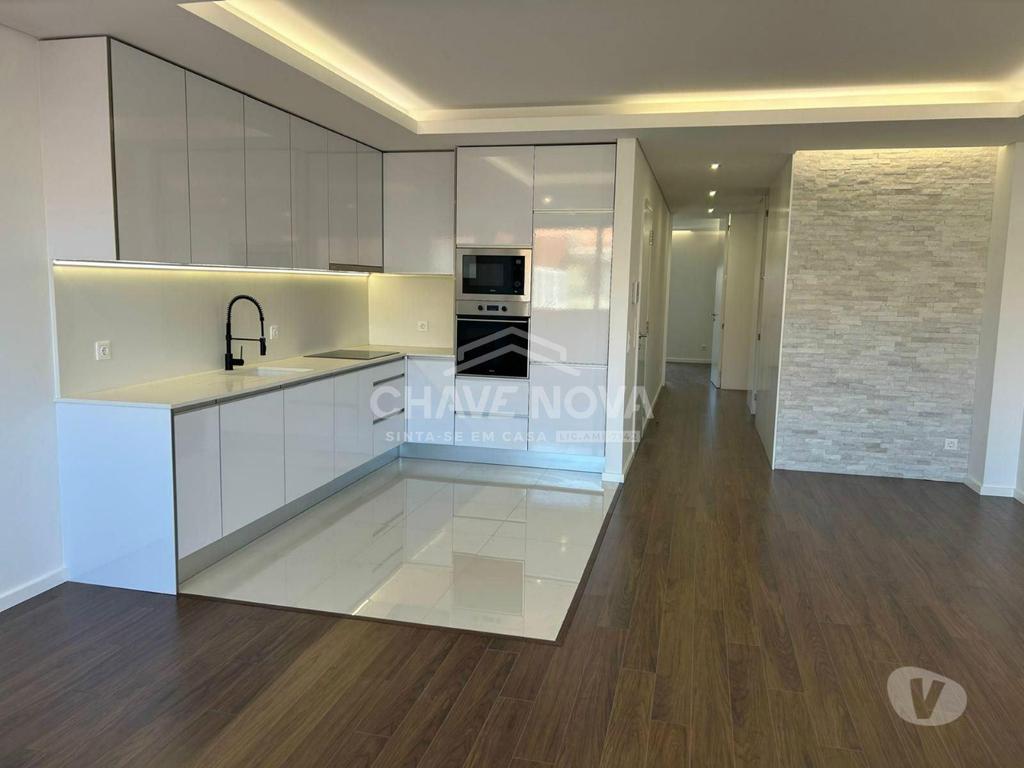 Apartamentos a venda Porto - Fotos para Porto-T3 Novo Ramalde - Porto (OD 02364)