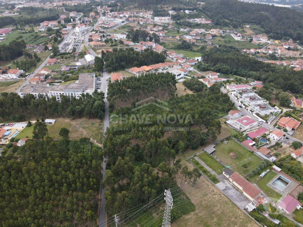 Terrenos Santa Maria da Feira - Fotos para Terreno com 7706m2 para construção de 14 moradias - Nogueira