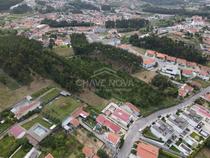 Terreno com 7706m2 para construção de 14 moradias - Nogueira