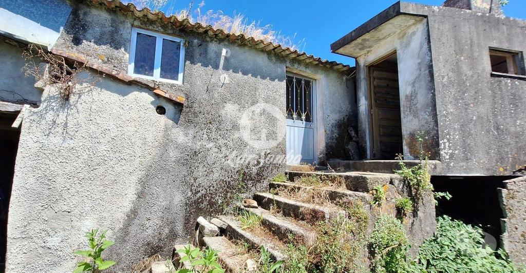 Apartamentos a venda Esposende - Fotos para Esposende-Moradia para restauro em Esposende (265-M-01540)