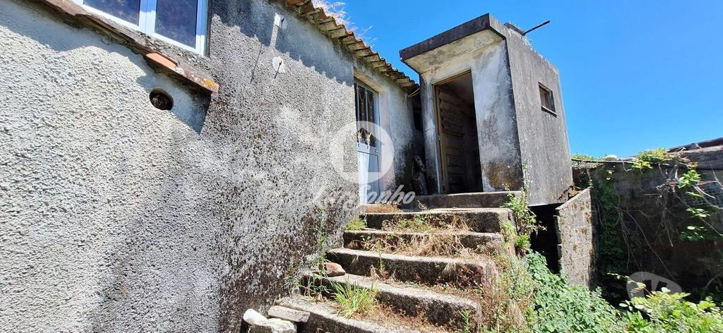 Apartamentos a venda Esposende - Fotos para Esposende-Moradia para restauro em Esposende (265-M-01540)
