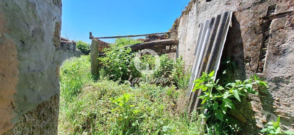 Apartamentos a venda Esposende - Fotos para Esposende-Moradia para restauro em Esposende (265-M-01540)