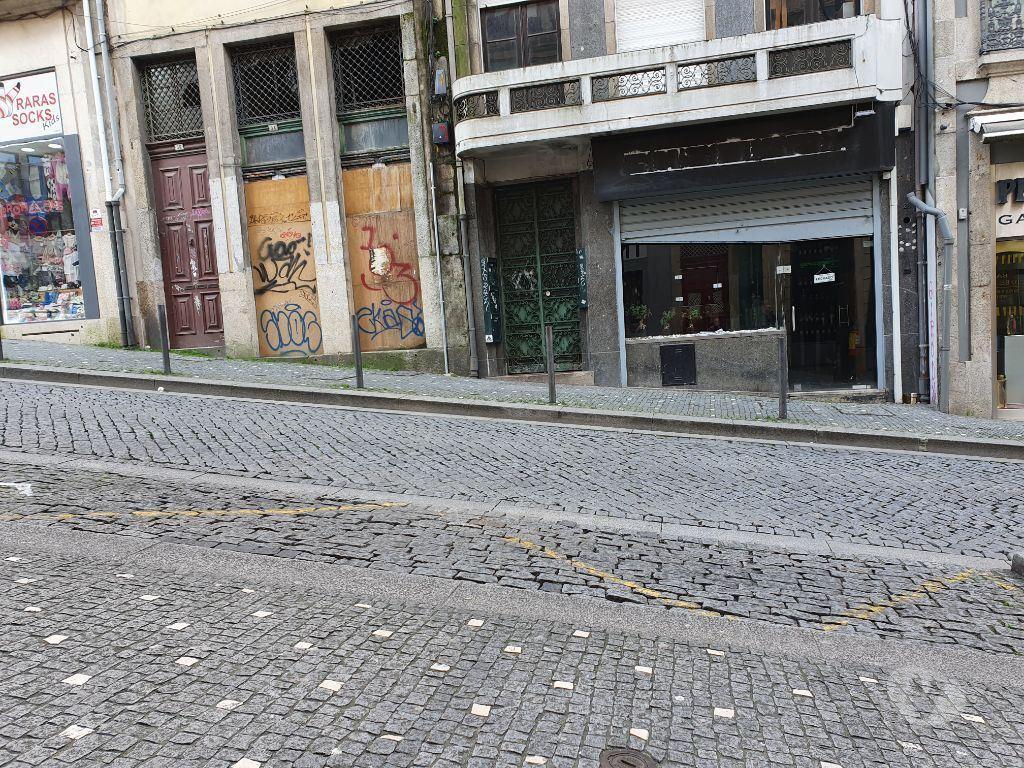 Comprar Loja Porto - Fotos para Restaurante Bar na Rua da Fabrica-Porto