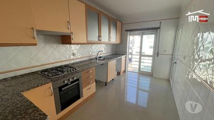 Apartamentos a venda - Fotos para Apartamento T3 Montijo c Parqueamento e Arrecadação - Frente