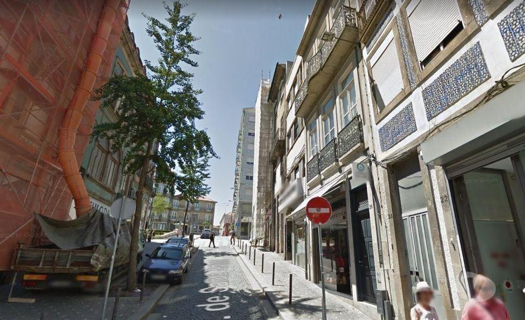 Comprar Loja Porto - Fotos para Restaurante Bar na Rua da Fabrica-Porto