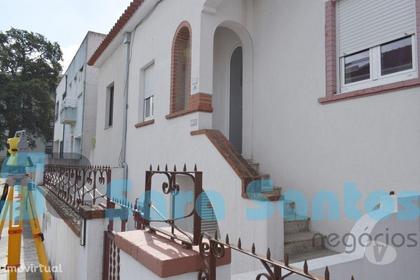Casas para vender - Fotos para Porto-Moradia T5 Remodelada em Paranhos-Porto (SS0777)