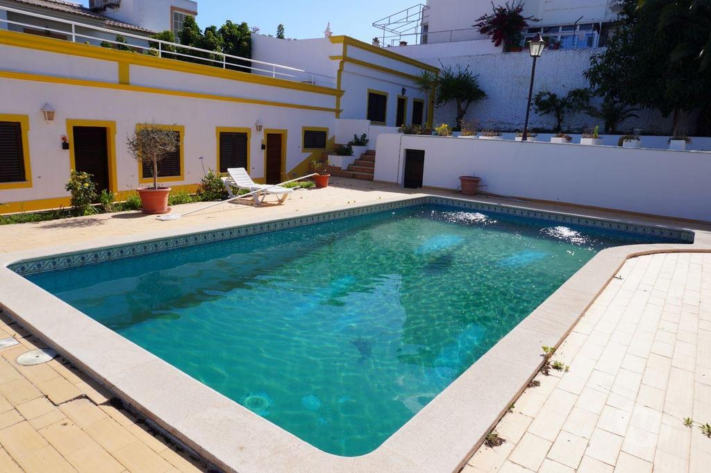 Apartamentos a venda Albufeira - Fotos para Residencial com 8 Apartamentos (T1 e T2) em Albufeira