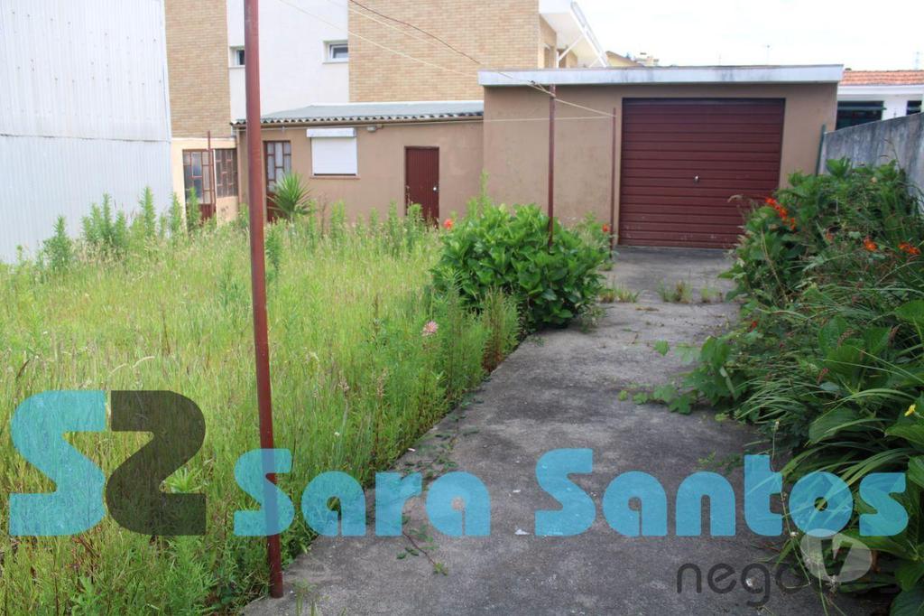 Apartamentos a venda Vila Nova de Gaia - Fotos para Moradia T4 C Terreno e 2 Garagens Individuais- Madalena (SS0919)