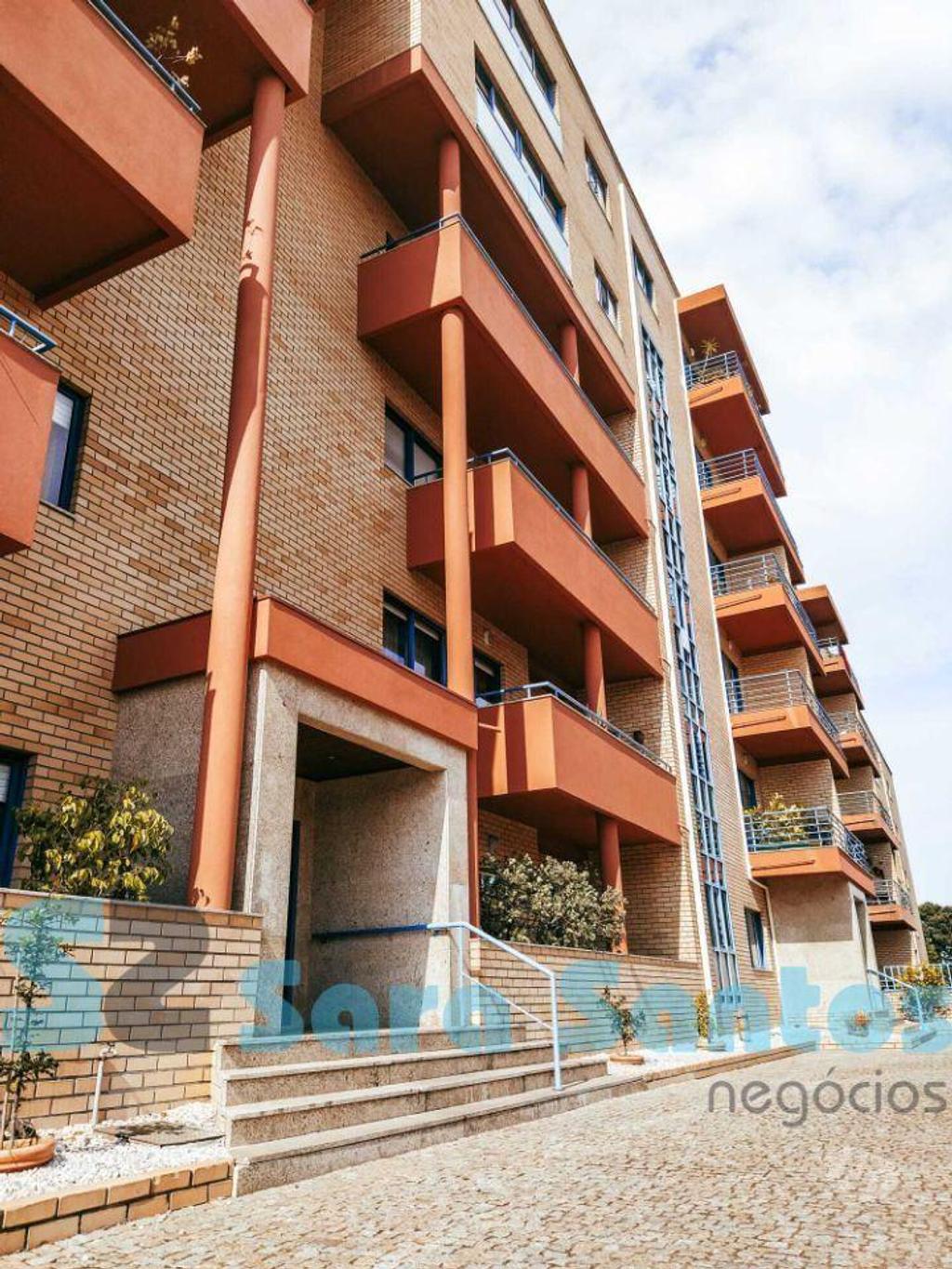 Apartamentos a venda Vila Nova de Gaia - Fotos para T3 Luxo J. Camilo C Garagem Ind. 4 Carros-Gaia (SS0908)