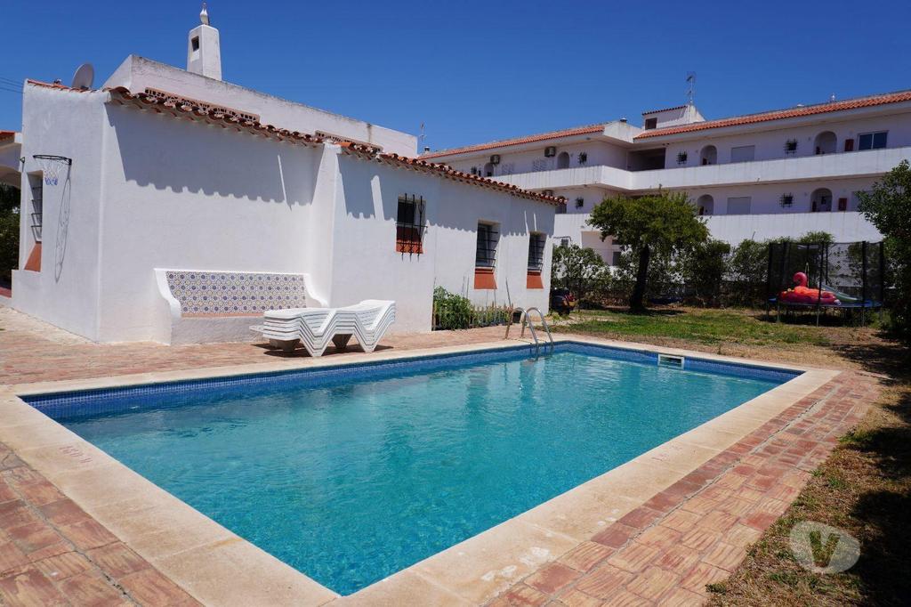 Apartamentos a venda Albufeira - Fotos para Excelente Moradia com Piscina no Centro de Albufeira (ALBF 00151)