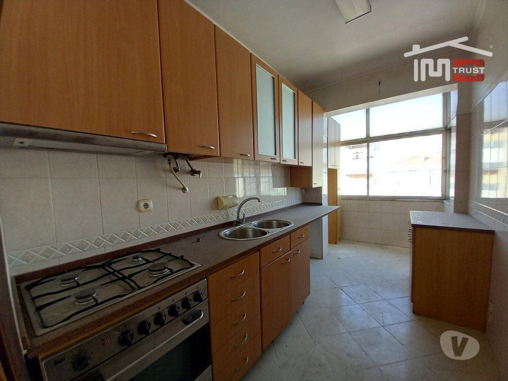 Apartamentos a venda Seixal - Fotos para Seixal-Apartamento T2 Corroios - Vista Rio - 364 (6-A-001047)