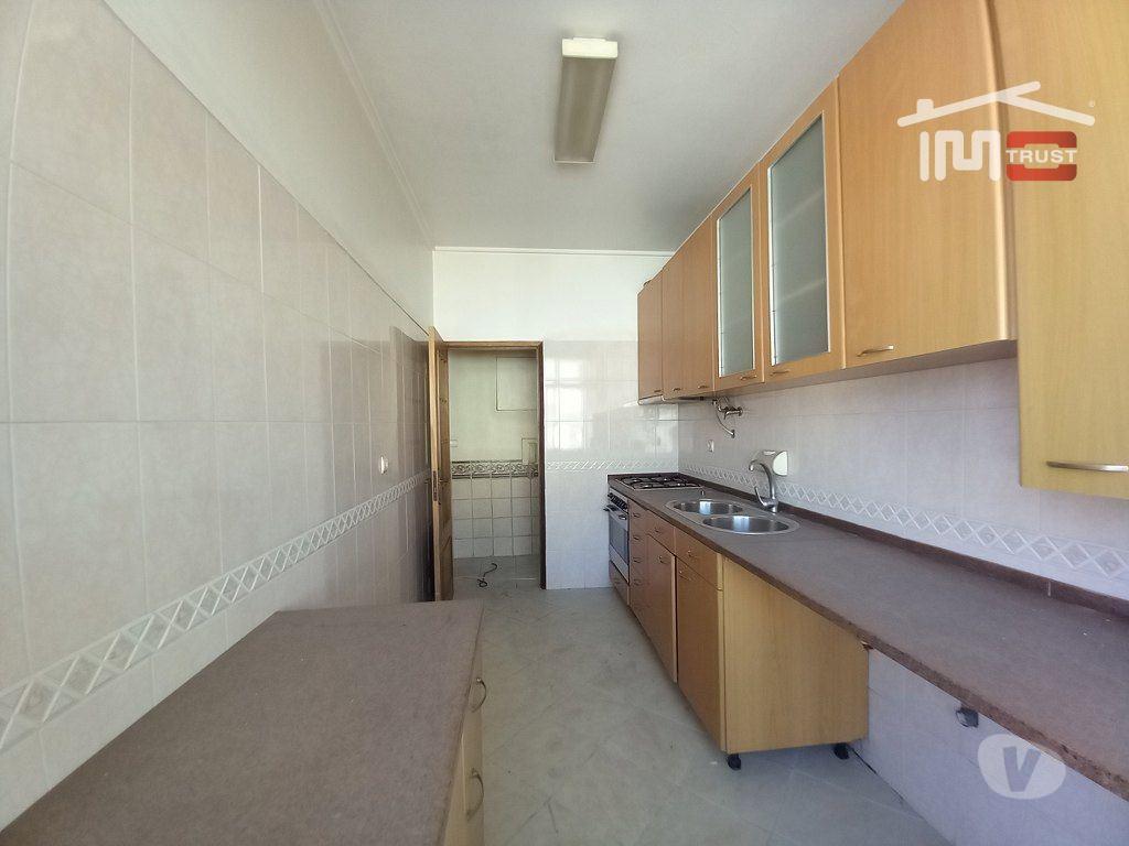 Apartamentos a venda Seixal - Fotos para Seixal-Apartamento T2 Corroios - Vista Rio - 364 (6-A-001047)