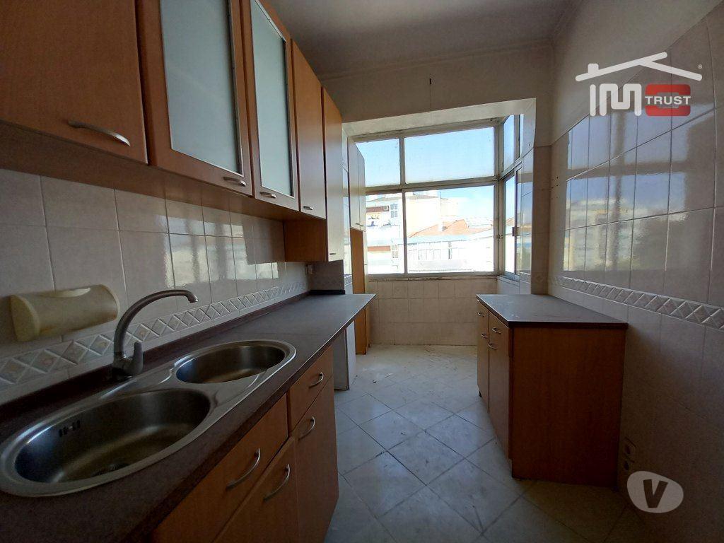 Apartamentos a venda Seixal - Fotos para Seixal-Apartamento T2 Corroios - Vista Rio - 364 (6-A-001047)