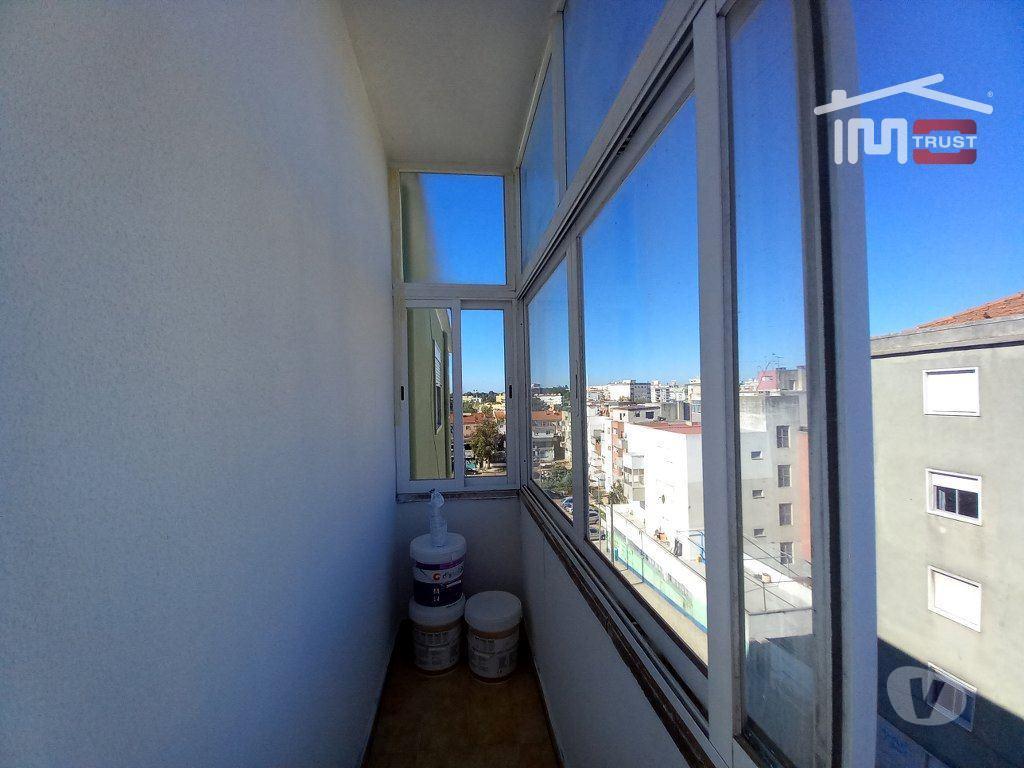 Apartamentos a venda Seixal - Fotos para Seixal-Apartamento T3 c Marquize - Fogueteiro - 325 (6-A-000947)