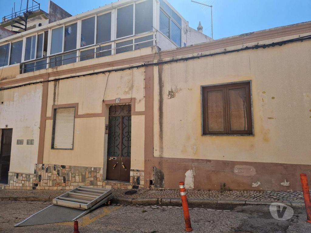 Apartamentos a venda Portimão - Fotos para Portimao-Moradia T5 para recuperar, Portimão Centro (VLM 00241)