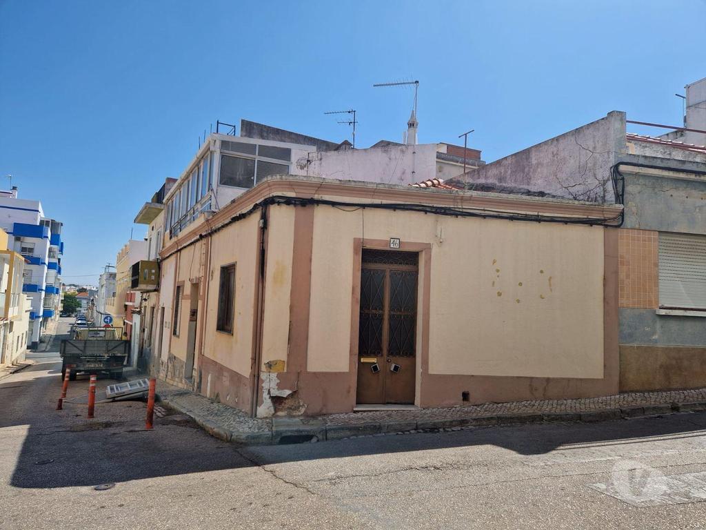 Apartamentos a venda Portimão - Fotos para Portimao-Moradia T5 para recuperar, Portimão Centro (VLM 00241)