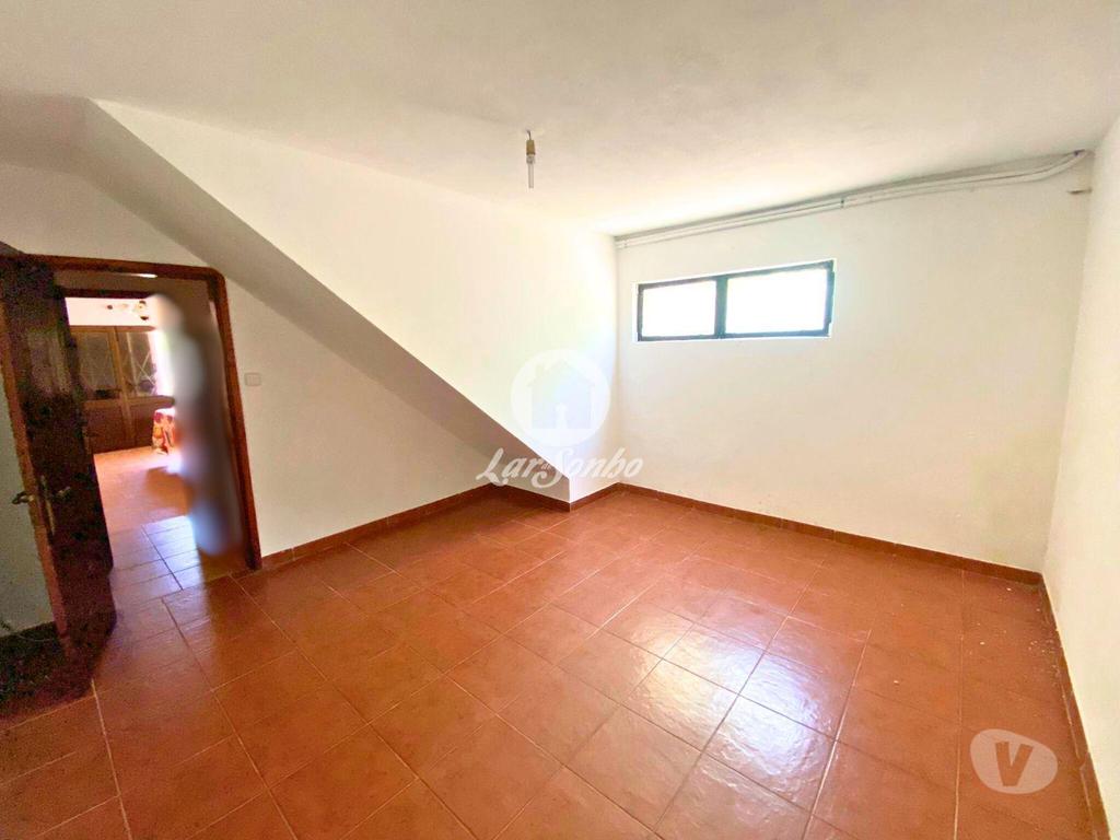 Apartamentos a venda Barcelos - Fotos para Barcelos-Moradia com jardim em Barcelos (265-M-01553)