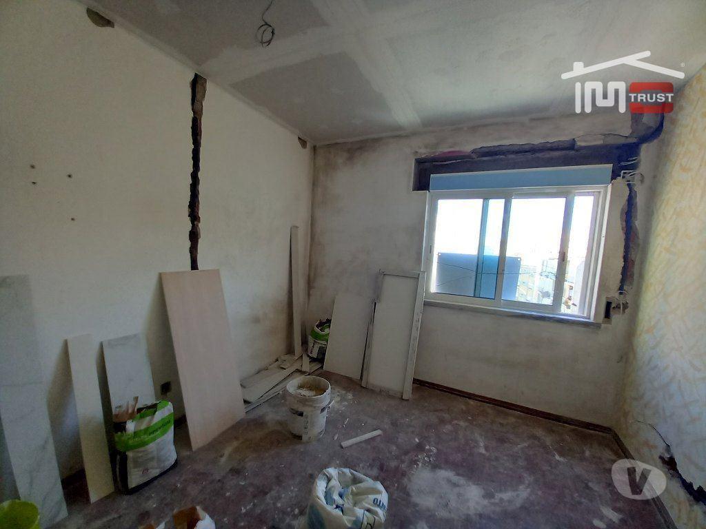 Apartamentos a venda Setúbal - Fotos para T2 Setúbal 2ºandar - Imóvel em Remodelação - 353 (6-A-001046)