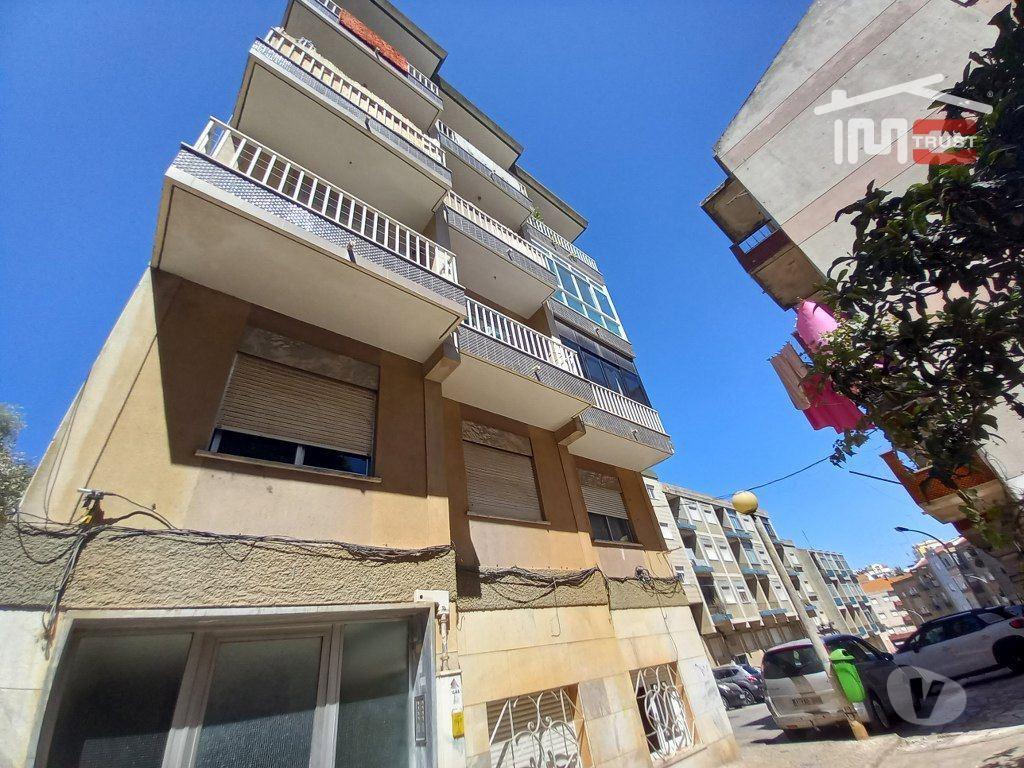 Apartamentos a venda Setúbal - Fotos para T2 Setúbal 2ºandar - Imóvel em Remodelação - 353 (6-A-001046)