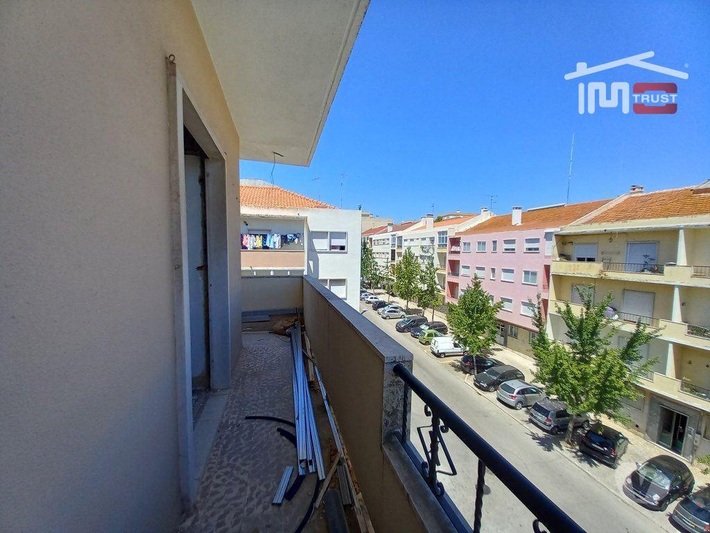 Apartamentos a venda Setúbal - Fotos para Setubal-T2 Totalmente Remodelado em Setúbal - 352 (6-A-001048)