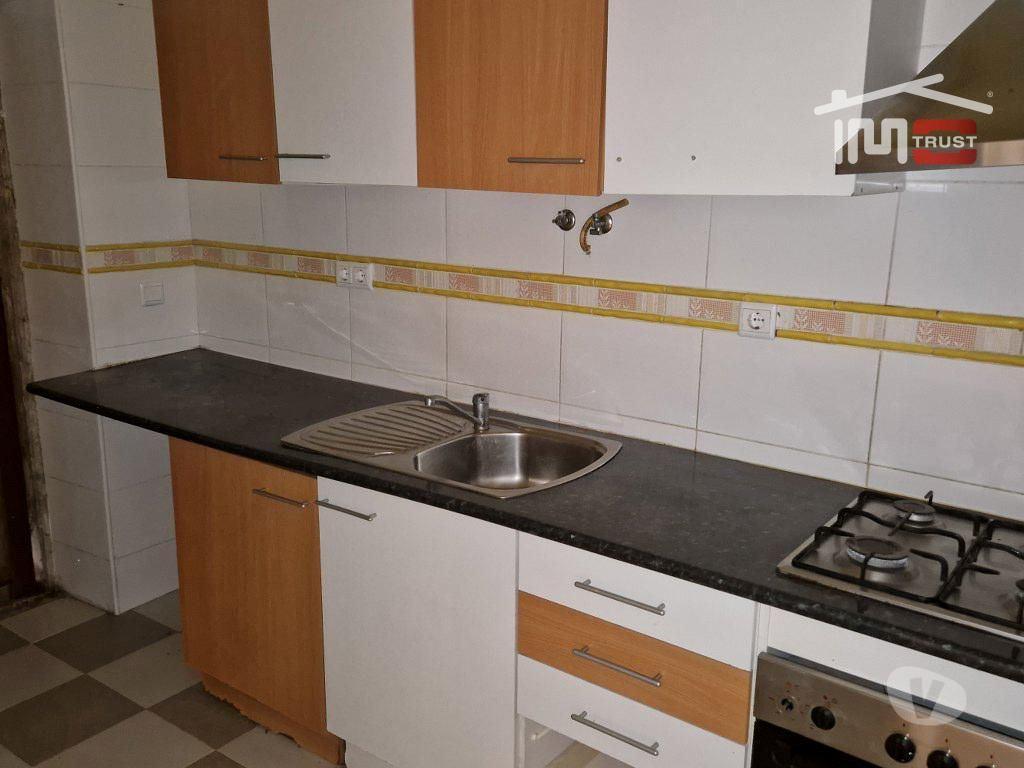 Apartamentos a venda Amadora - Fotos para Apartamento T2 R C Renovado c logradouro - Venteira - 348