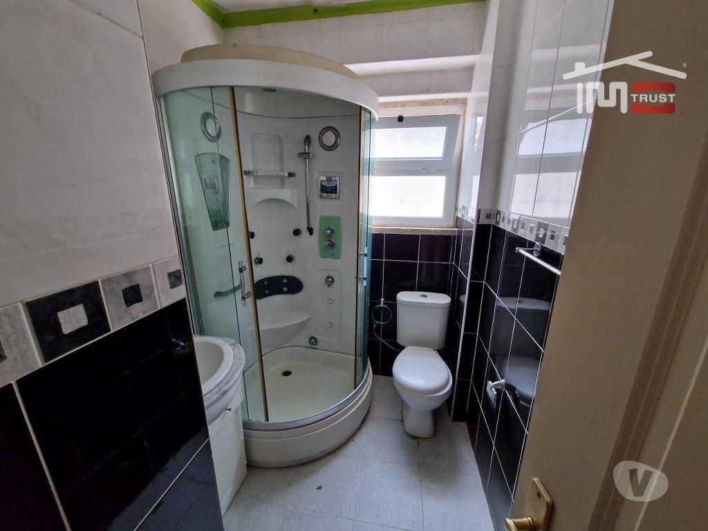 Apartamentos a venda Amadora - Fotos para Apartamento T2 R C Renovado c logradouro - Venteira - 348