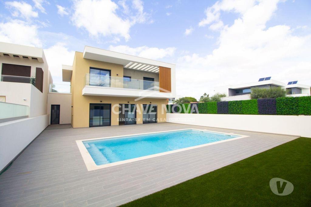 Apartamentos a venda Loulé - Fotos para Moradia V4 nova em zona residencial de Quarteira. (VLM 00242)
