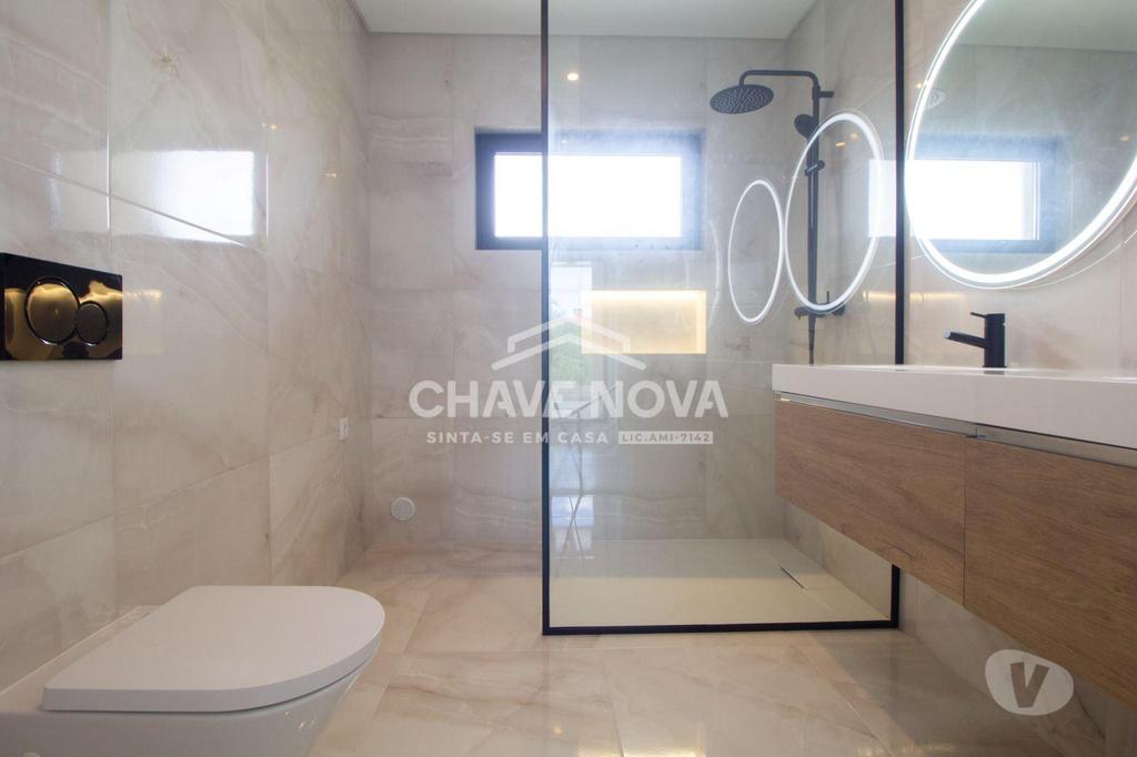 Apartamentos a venda Loulé - Fotos para Moradia V4 nova em zona residencial de Quarteira. (VLM 00242)
