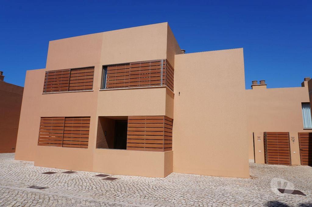 Apartamentos a venda Albufeira - Fotos para Moradia V3 Espetacular na Herdade dos Salgados com Piscina -