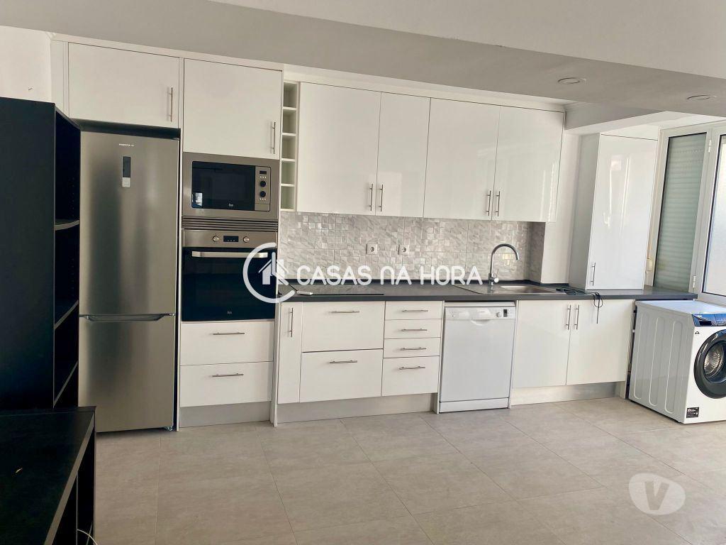 Imóveis para alugar Almada - Fotos para T2 Remodelado Equipado e com Suite na Cova da Piedade (junto...