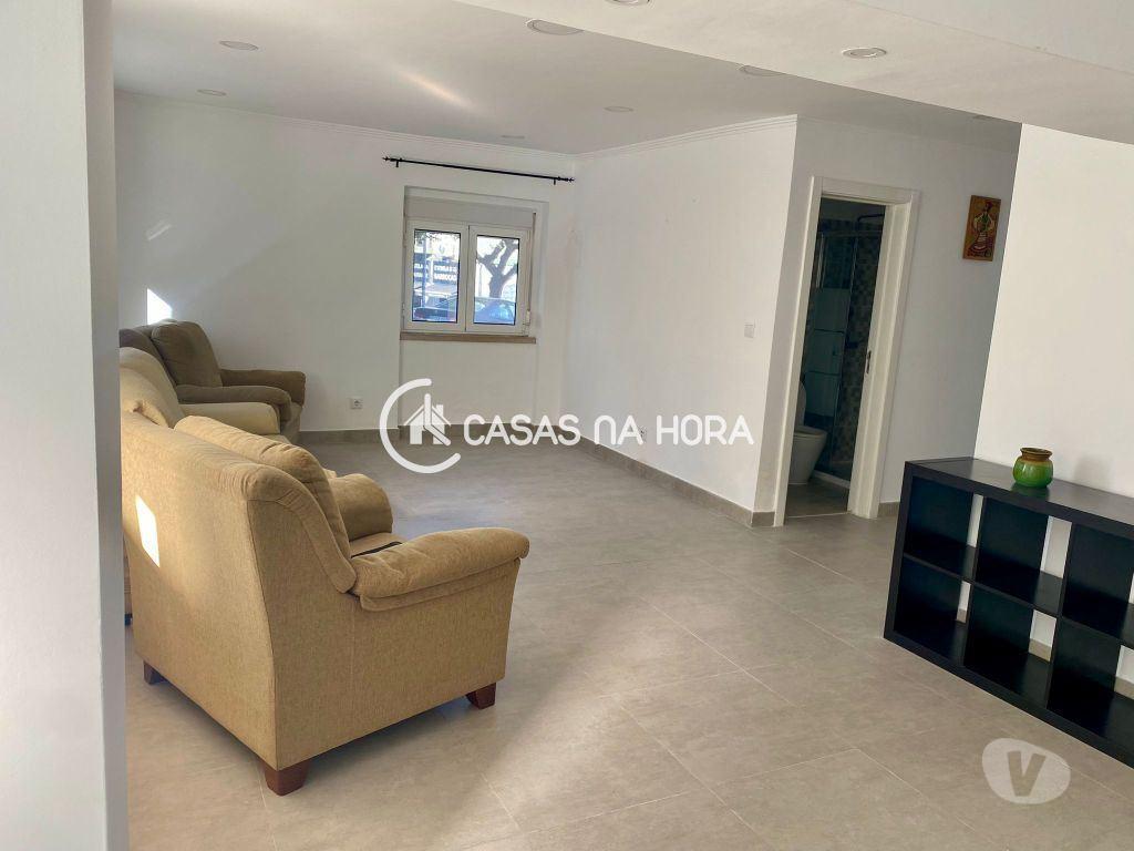 Imóveis para alugar Almada - Fotos para T2 Remodelado Equipado e com Suite na Cova da Piedade (junto...