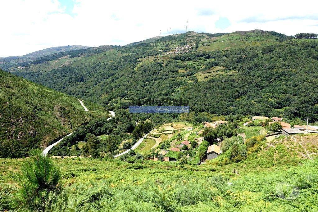 Apartamentos a venda Arcos de Valdevez - Fotos para Casa de Montanha, 3 quartos, piscina exterior. Portugal, Viana