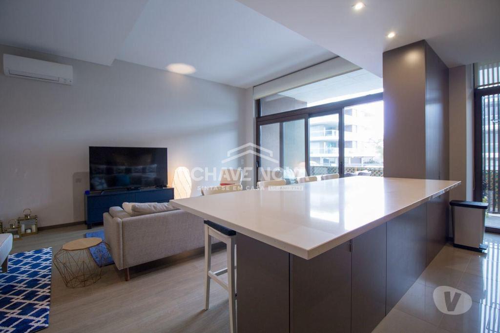 Apartamentos a venda Vila Nova de Gaia - Fotos para Apartamento T3 na primeira linha do mar em Canidelo, (GRJ 00127)