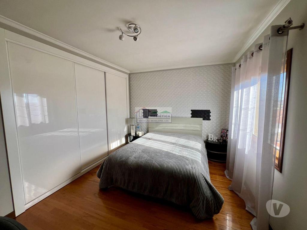 Apartamentos a venda Alfândega da Fé - Fotos para Alfandega-da-fe-Moradia T4 de Luxo em Alfândega da Fé (M 00426)